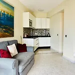Stunning Apartment In Marbella